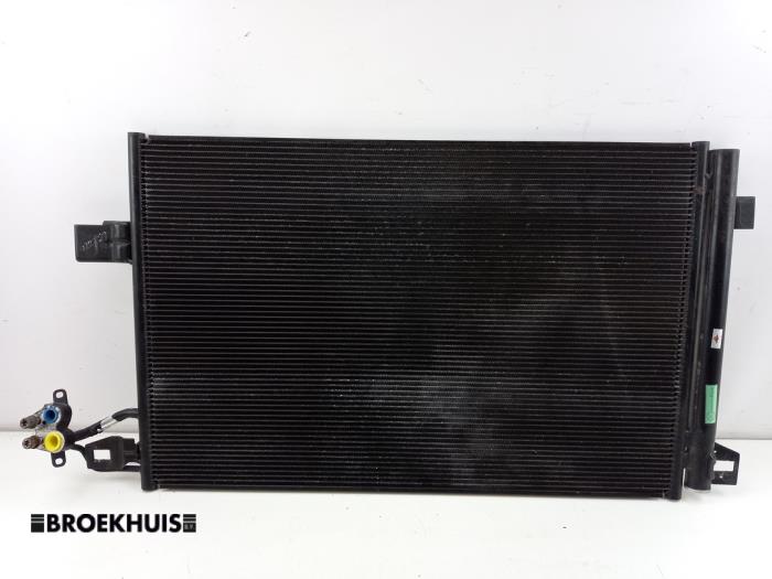 Begagnade AC-radiator Volkswagen Transporter T5 2.0 BiTDI DRF Pris € 60,50 Inklusive moms erbjuds av Autobedrijf Broekhuis B.V.