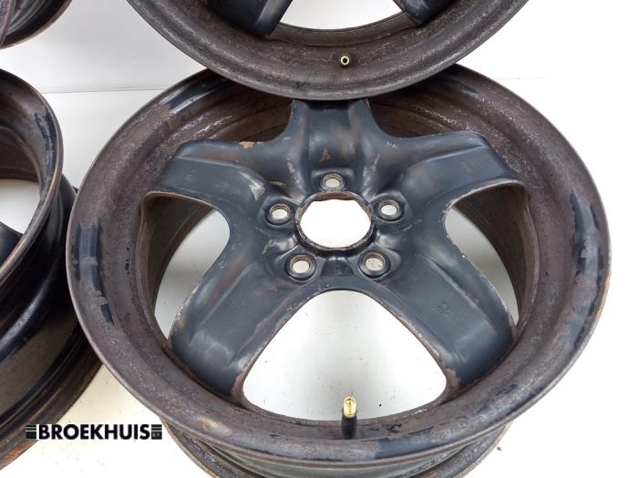 Hjuluppsättning från en Opel Zafira (M75) 1.6 16V 2008