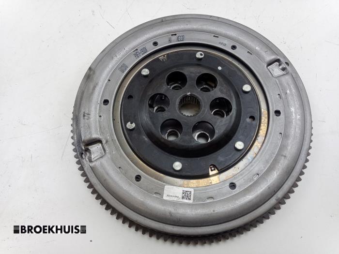 Used Flywheel Mazda CX-60 (KH) 2.5 e-SkyActiv PHEV Price € 250,00 Margin scheme offered by Autobedrijf Broekhuis B.V.