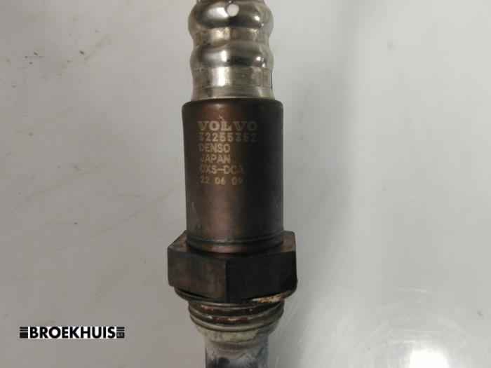 Lambda probe from a Volvo V60 II (ZW) 2.0 B3 16V Mild Hybrid 2022