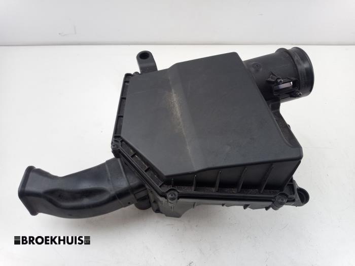 Gebrauchte Luftfiltergehäuse Volvo V60 II (ZW) 2.0 B3 16V Mild Hybrid Preis € 90,00 Margenregelung angeboten von Autobedrijf Broekhuis B.V.