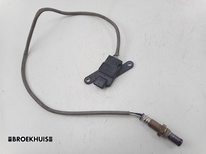 Usados Sensor Nox Mercedes Sprinter 3,5t (907.6/910.6) 311 CDI 2.0 D RWD Precio € 121,00 IVA incluido ofrecido por Autobedrijf Broekhuis B.V.