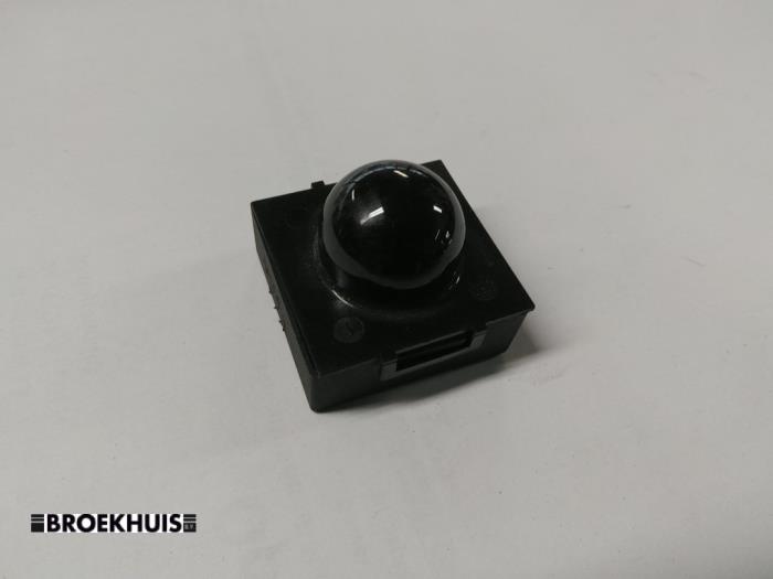 Begagnade Larmsensor Opel Antara (LA6) 2.4 16V 4x4 Pris € 20,00 Marginaltabell erbjuds av Autobedrijf Broekhuis B.V.