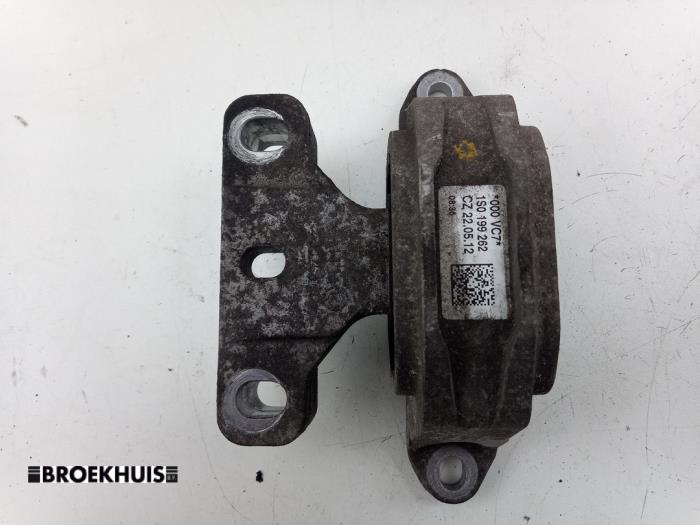 Usagé Support moteur Seat Mii 1.0 12V Prix € 20,00 Règlement à la marge proposé par Autobedrijf Broekhuis B.V.