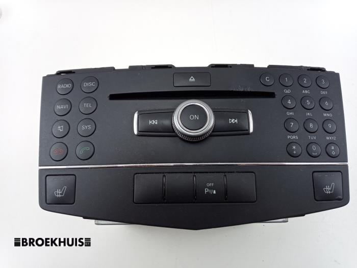 Usagé Système navigation Mercedes C (W204) 2.2 C-200 CDI 16V Prix € 200,00 Règlement à la marge proposé par Autobedrijf Broekhuis B.V.