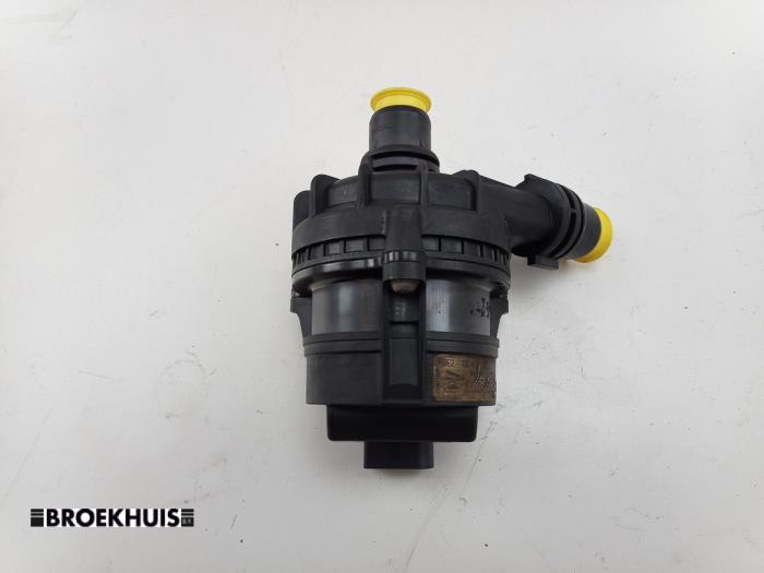Begagnade Extra vattenpump Landrover Range Rover Sport (L1) 3.0 V6 P460e Pris € 75,00 Marginaltabell erbjuds av Autobedrijf Broekhuis B.V.