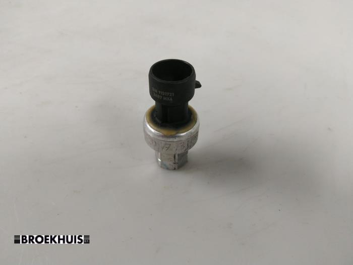 Begagnade Trycksensor, luftkonditionering Opel Meriva (A) 1.4 16V Twinport Pris € 15,00 Marginaltabell erbjuds av Autobedrijf Broekhuis B.V.