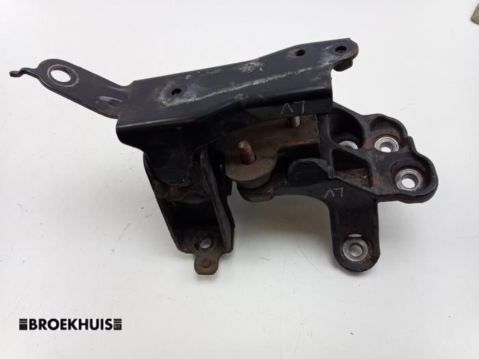 Used Engine mount Citroen C1 1.0 Vti 68 12V Price € 25,00 Margin scheme offered by Autobedrijf Broekhuis B.V.
