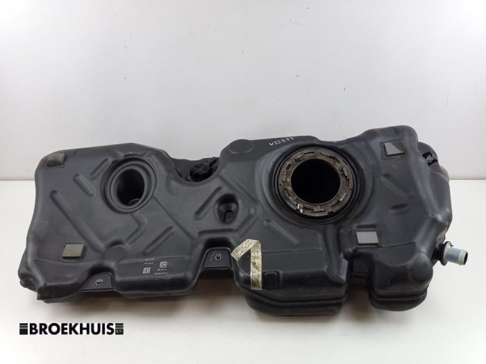 Begagnade Tank Mini Mini (F55) 1.5 12V One D Pris på förfrågan erbjuds av Autobedrijf Broekhuis B.V.