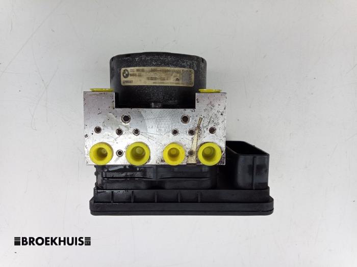 Usagé Bloc ABS Mini Mini (F55) 1.5 12V One D Prix € 150,00 Règlement à la marge proposé par Autobedrijf Broekhuis B.V.