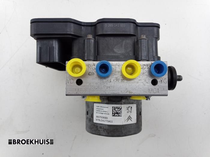 Begagnade ABS-pump Citroen C4 Picasso (3D/3E) 1.6 16V VTi 120 Pris € 150,00 Marginaltabell erbjuds av Autobedrijf Broekhuis B.V.