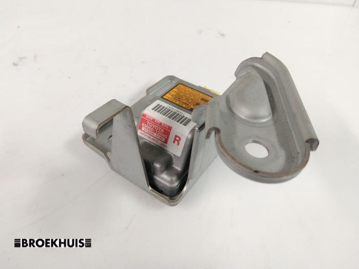 Gebrauchte Airbag Sensor Toyota Corolla (EB/WZ/CD) 1.9 D Preis € 25,00 Margenregelung angeboten von Autobedrijf Broekhuis B.V.