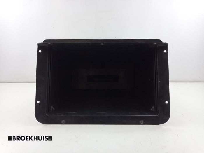 Begagnade Lastcontainer Tesla Model S P85 Pris € 80,00 Marginaltabell erbjuds av Autobedrijf Broekhuis B.V.