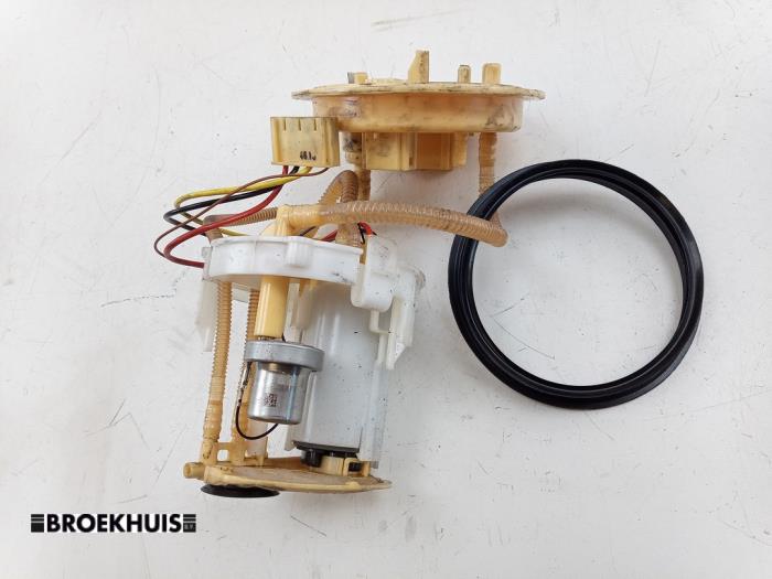 Usagé Pompe à carburant Audi A4 Avant (B9) 2.0 TDI 16V Quattro Prix € 75,00 Règlement à la marge proposé par Autobedrijf Broekhuis B.V.