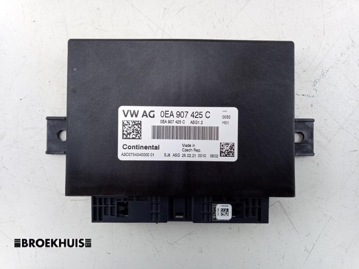 Used Engine management computer Skoda Enyaq iV (NYAC) 80 Price € 60,00 Margin scheme offered by Autobedrijf Broekhuis B.V.
