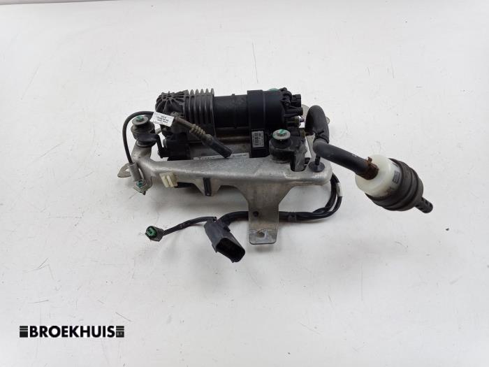 Begagnade Luftpump (fjädring) Tesla Model S P85 Pris € 400,00 Marginaltabell erbjuds av Autobedrijf Broekhuis B.V.