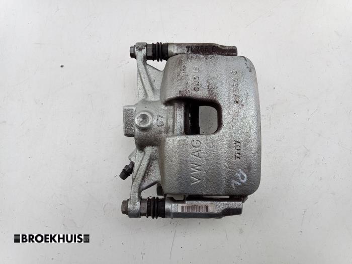 Gebrauchte Bremszange rechts vorne Audi A3 Limousine (8YS) 1.0 30 TFSI 12V Mild Hybrid Preis € 40,00 Margenregelung angeboten von Autobedrijf Broekhuis B.V.