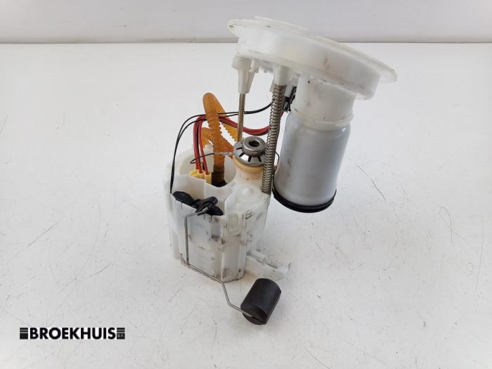Usagé Pompe carburant électrique BMW 4 serie Gran Coupe (F36) 420i 2.0 TwinPower Turbo 16V Prix € 50,00 Règlement à la marge proposé par Autobedrijf Broekhuis B.V.