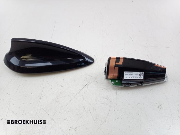 Używane Antena GPS BMW 4 serie Gran Coupe (F36) 420i 2.0 TwinPower Turbo 16V Cena € 35,00 Procedura marży oferowane przez Autobedrijf Broekhuis B.V.