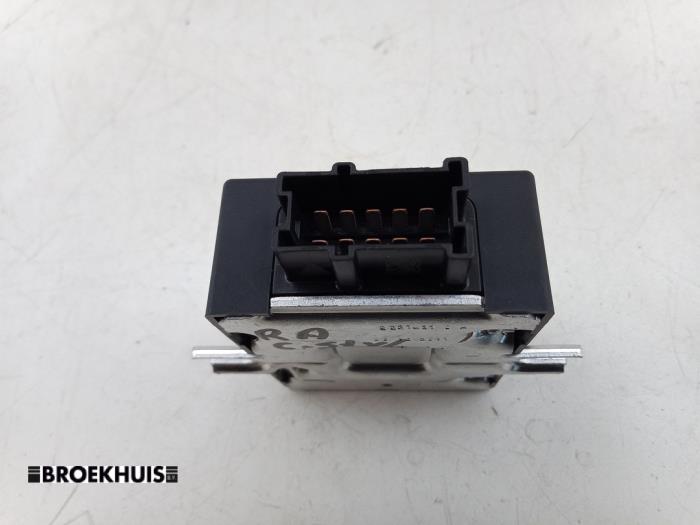 Module pompe carburant d'un BMW 4 serie Gran Coupe (F36) 420i 2.0 TwinPower Turbo 16V 2017