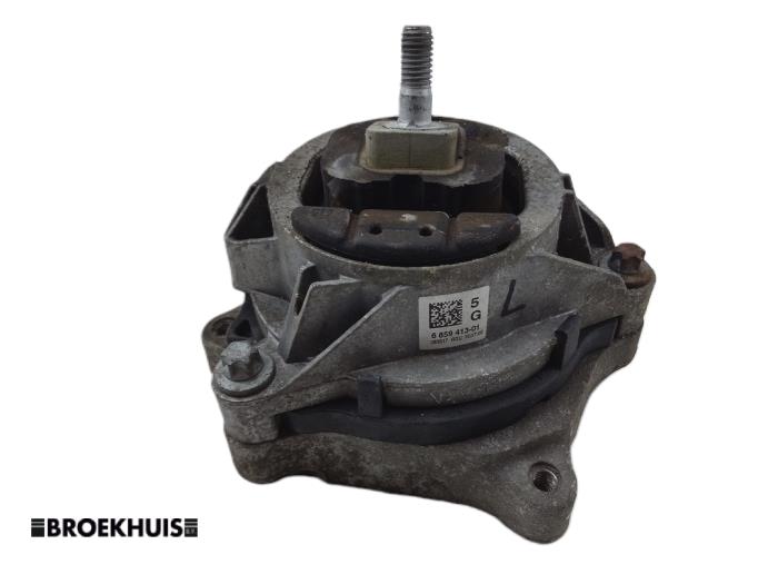 Engine mount from a BMW 4 serie Gran Coupe (F36) 420i 2.0 TwinPower Turbo 16V 2017