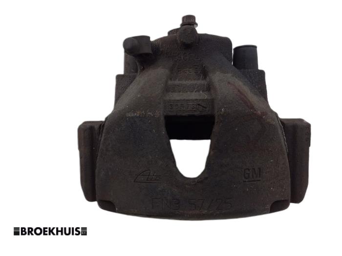 Gebrauchte Bremszange rechts vorne Saab 9-5 Estate (YS3E) 1.9 TiD 16V Preis € 15,00 Margenregelung angeboten von Autobedrijf Broekhuis B.V.