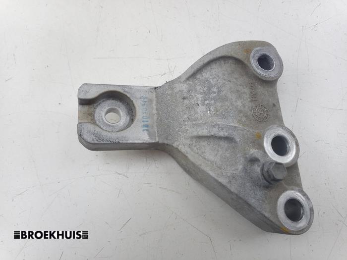 Used Engine mount Suzuki Vitara (LY/MY) 1.4 S Turbo 16V Price € 30,00 Margin scheme offered by Autobedrijf Broekhuis B.V.