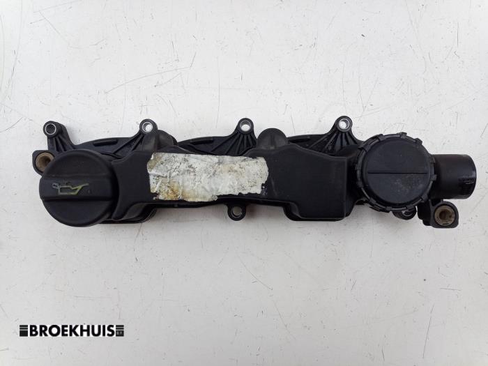 Usagé Couvercle soupapes Ford Focus 2 Wagon 1.6 TDCi 16V 110 Prix € 25,00 Règlement à la marge proposé par Autobedrijf Broekhuis B.V.