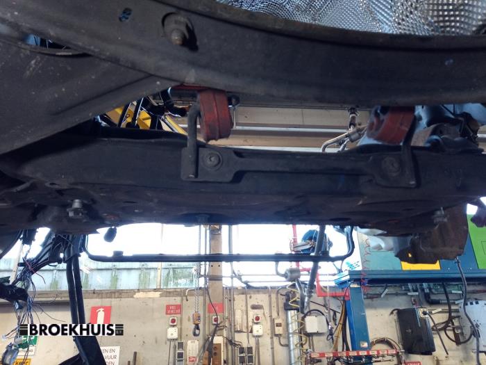 Usados Subchasis Volvo V40 (MV) 2.0 D2 16V Precio € 75,00 Norma de margen ofrecido por Autobedrijf Broekhuis B.V.
