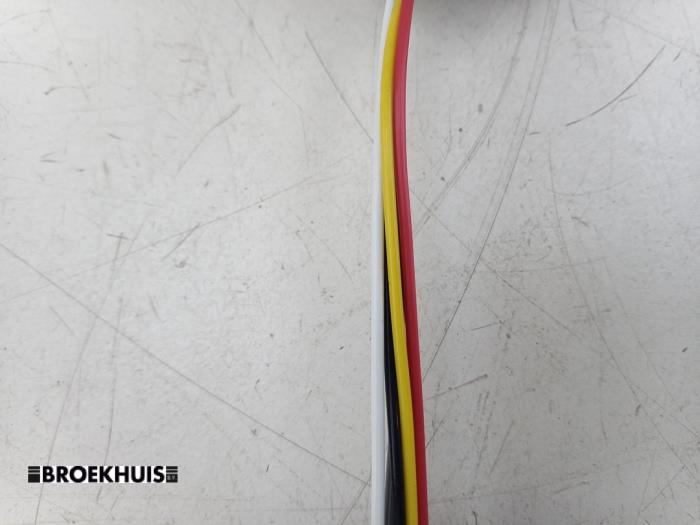 Lambda probe from a Volkswagen Golf Plus (5M1/1KP) 1.4 TSI 122 16V 2009