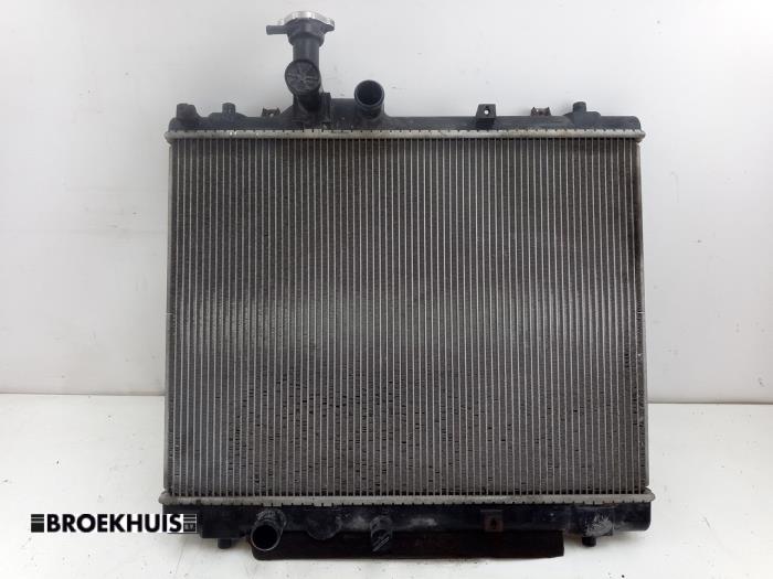 Used Radiator Suzuki Swift (ZA/ZC/ZD) 1.6 Sport VVT 16V Price € 75,00 Margin scheme offered by Autobedrijf Broekhuis B.V.