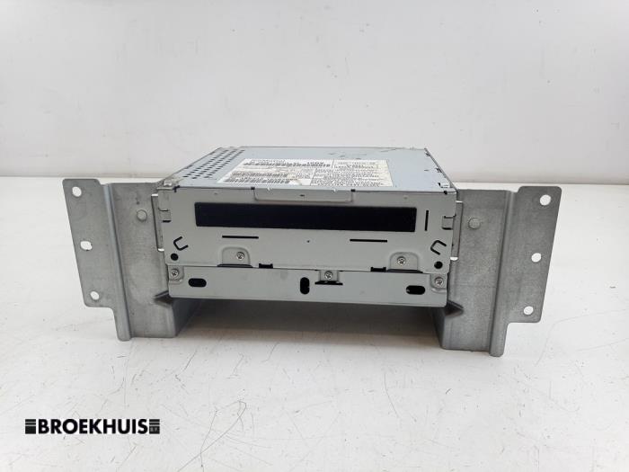 Używane Radio Landrover Freelander II 2.2 tD4 16V Cena € 100,00 Procedura marży oferowane przez Autobedrijf Broekhuis B.V.