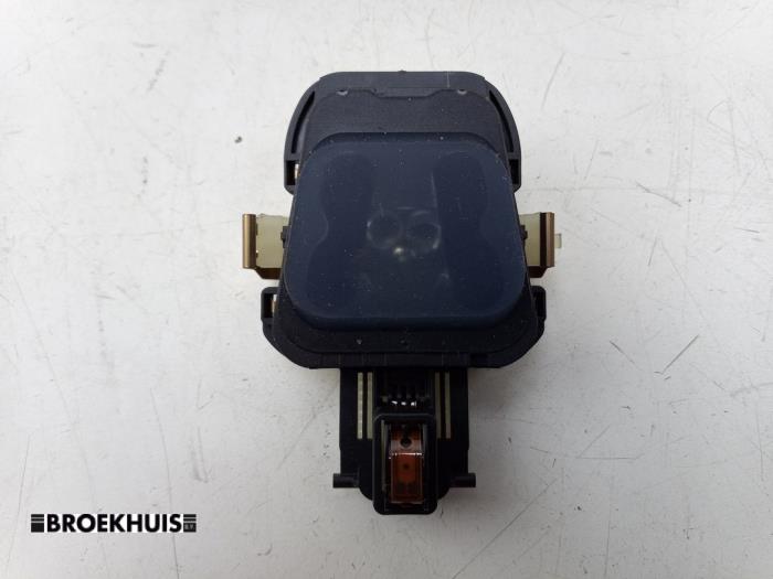 Begagnade Ljussensor Mercedes B (W246/W242) B-250 e Pris € 40,00 Marginaltabell erbjuds av Autobedrijf Broekhuis B.V.