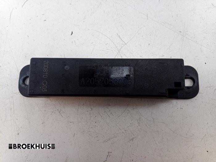 Gebrauchte Keyless Entry-Antenne Mercedes C (W205) C-300de 2.0 Turbo 16V Preis € 10,00 Margenregelung angeboten von Autobedrijf Broekhuis B.V.