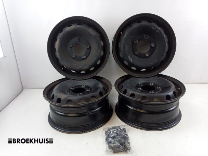 Gebrauchte Felgen Set Renault Master III (EV/HV/UV/VA/VB/VD/VF/VG/VJ) 2.3 dCi 165 16V FWD Preis € 121,00 Mit Mehrwertsteuer angeboten von Autobedrijf Broekhuis B.V.