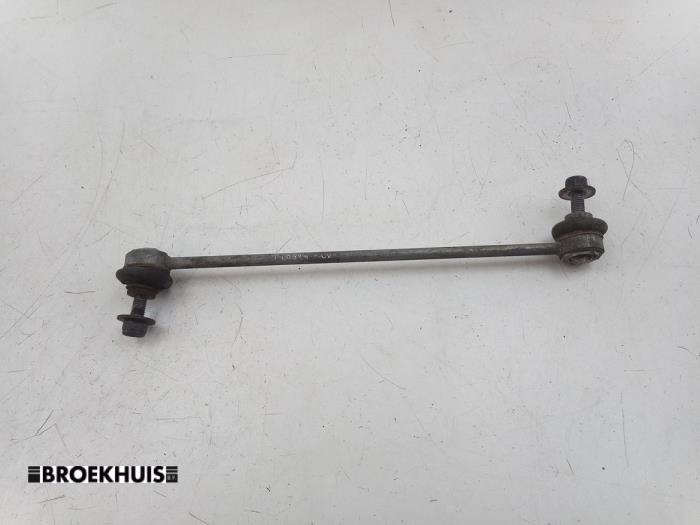 Używane Lacznik stabilizatora Renault Master III (EV/HV/UV/VA/VB/VD/VF/VG/VJ) 2.3 dCi 165 16V FWD Cena € 18,15 Z VAT oferowane przez Autobedrijf Broekhuis B.V.