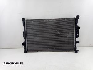 Usados Radiador Volvo V40 (MV) 1.6 T3 GTDi 16V Precio € 30,00 Norma de margen ofrecido por Autobedrijf Broekhuis B.V.