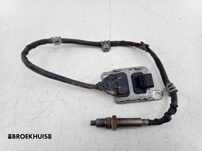 Usados Sensor Nox Mercedes C (W205) C-300de 2.0 Turbo 16V Precio € 125,00 Norma de margen ofrecido por Autobedrijf Broekhuis B.V.