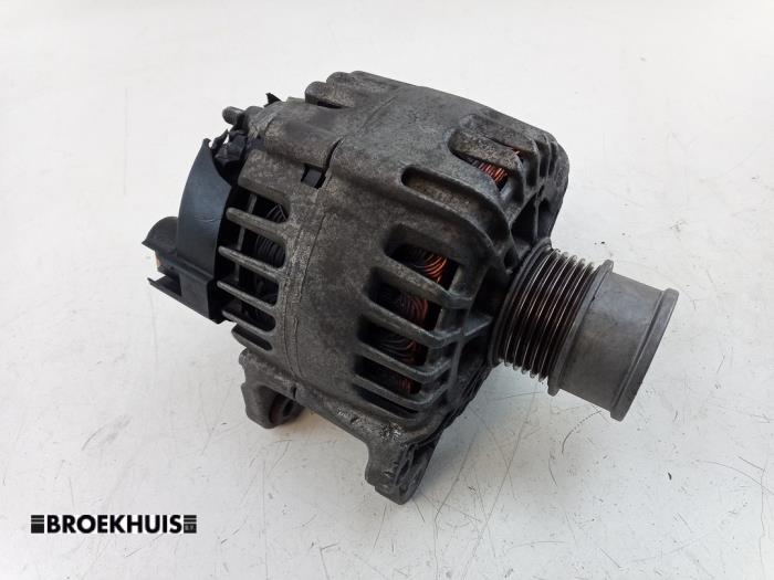 Begagnade Dynamo Volkswagen Golf VII (AUA) 1.0 TSI 12V BlueMotion Pris € 25,00 Marginaltabell erbjuds av Autobedrijf Broekhuis B.V.