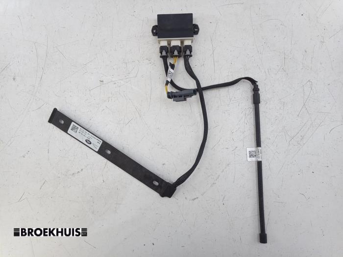 Używane Modul silnika tylnej klapy Landrover Range Rover Sport (LW) 3.0 TDV6 Cena € 50,00 Procedura marży oferowane przez Autobedrijf Broekhuis B.V.