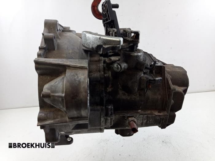 Gebrauchte Getriebe Volkswagen Golf VII (AUA) 1.0 TSI 12V BlueMotion Preis € 400,00 Margenregelung angeboten von Autobedrijf Broekhuis B.V.