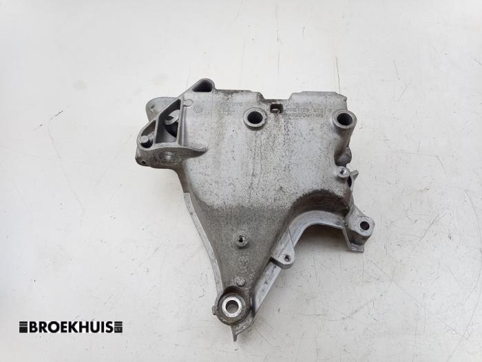 Used Engine mount Skoda Octavia Combi (5EAC) 1.5 TSI Evo 16V Price € 20,00 Margin scheme offered by Autobedrijf Broekhuis B.V.