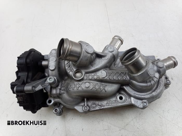 Begagnade Vattenpump Skoda Octavia Combi (5EAC) 1.5 TSI Evo 16V Pris € 75,00 Marginaltabell erbjuds av Autobedrijf Broekhuis B.V.