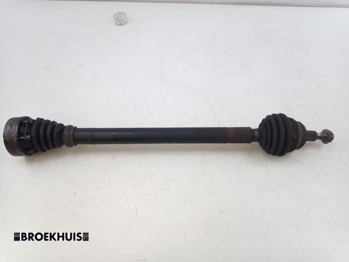 Begagnade Drivaxel, höger fram Volkswagen Golf IV (1J1) 2.0 Pris € 25,00 Marginaltabell erbjuds av Autobedrijf Broekhuis B.V.