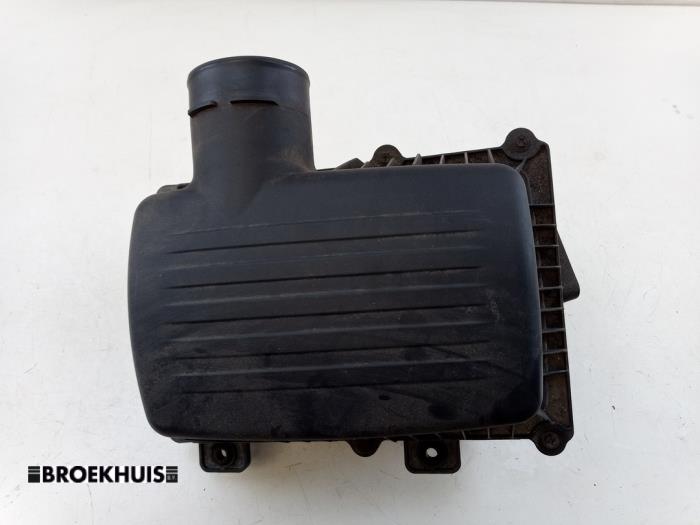 Begagnade Luftfilterhus Dodge 1500 Crew Cab (DS) 5.7 Hemi V8 4x4 Pris € 151,25 Inklusive moms erbjuds av Autobedrijf Broekhuis B.V.