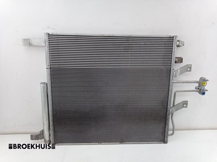 Begagnade AC-radiator Dodge 1500 Crew Cab (DS) 5.7 Hemi V8 4x4 Pris € 484,00 Inklusive moms erbjuds av Autobedrijf Broekhuis B.V.