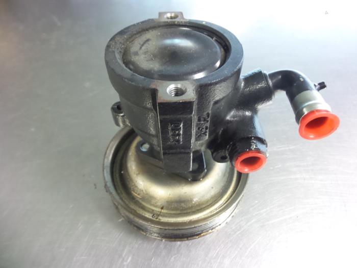 Usagé Pompe de direction Alfa Romeo 147 (937) 1.9 JTDM Prix € 50,00 Règlement à la marge proposé par Autobedrijf Broekhuis B.V.