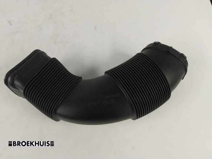 Begagnade Lufttratt Mercedes E (C238) E-200 EQ Boost 2.0 Turbo 16V Pris € 20,00 Marginaltabell erbjuds av Autobedrijf Broekhuis B.V.