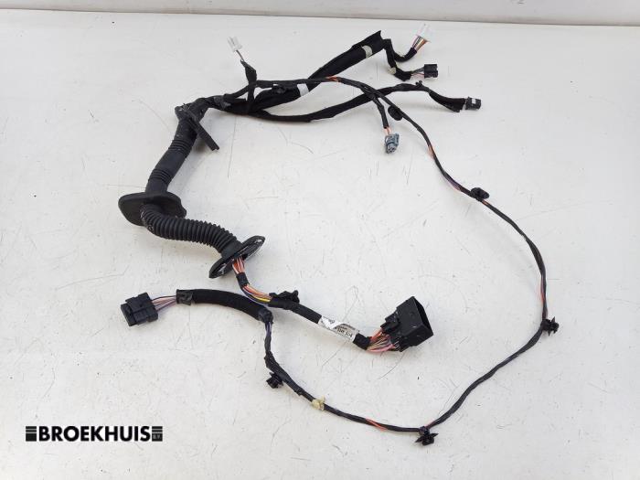Begagnade Kablage Renault Master III (EV/HV/UV/VA/VB/VD/VF/VG/VJ) 2.3 dCi 145 16V FWD Pris € 48,40 Inklusive moms erbjuds av Autobedrijf Broekhuis B.V.
