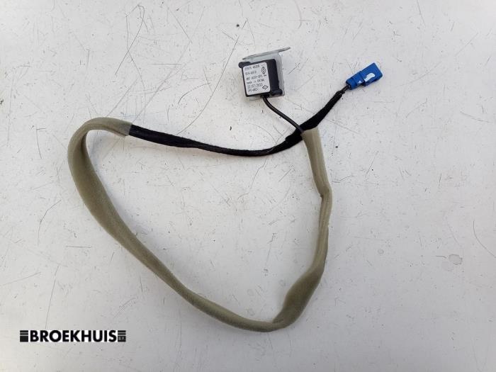 Używane Antena GPS Renault Master III (EV/HV/UV/VA/VB/VD/VF/VG/VJ) 2.3 dCi 145 16V FWD Cena € 24,20 Z VAT oferowane przez Autobedrijf Broekhuis B.V.